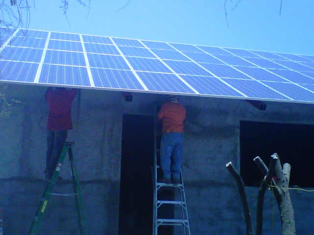 Plantas de Energía Solar Fijas a Red